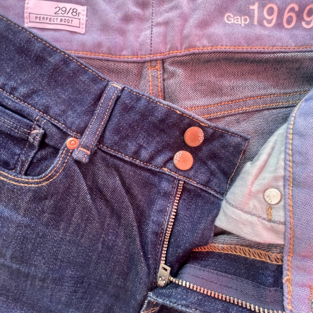 Women’s Gap Jeans